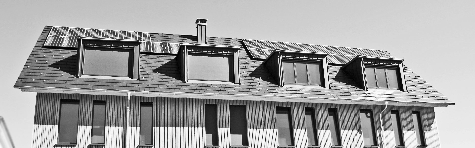 Holzhaus mit Solaranalge Steiger & Riesterer